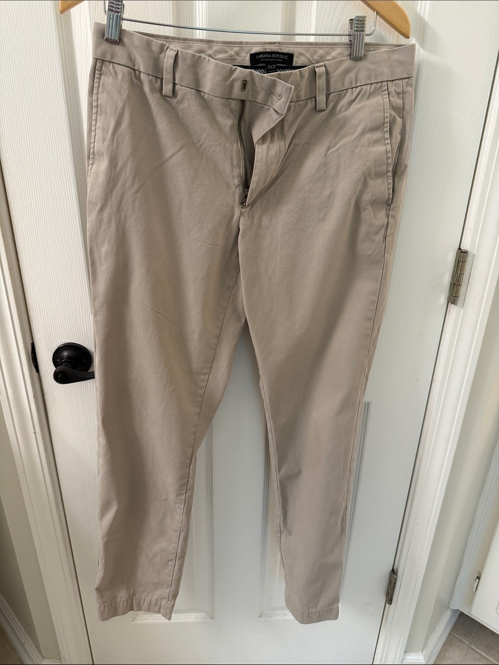 Banana Republic Men's Slim Chinos in Taupe